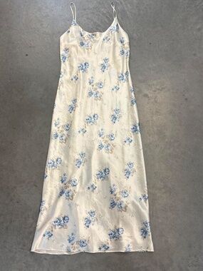 Lingerie Cacique Cream and Blue  Floral Maxi Dress L size